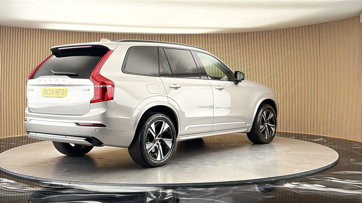 Volvo XC90 Image 21