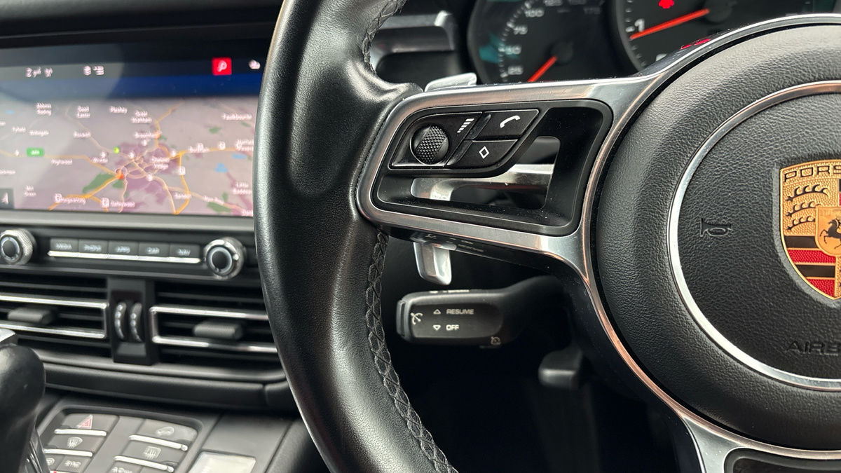 Porsche Macan Image 13