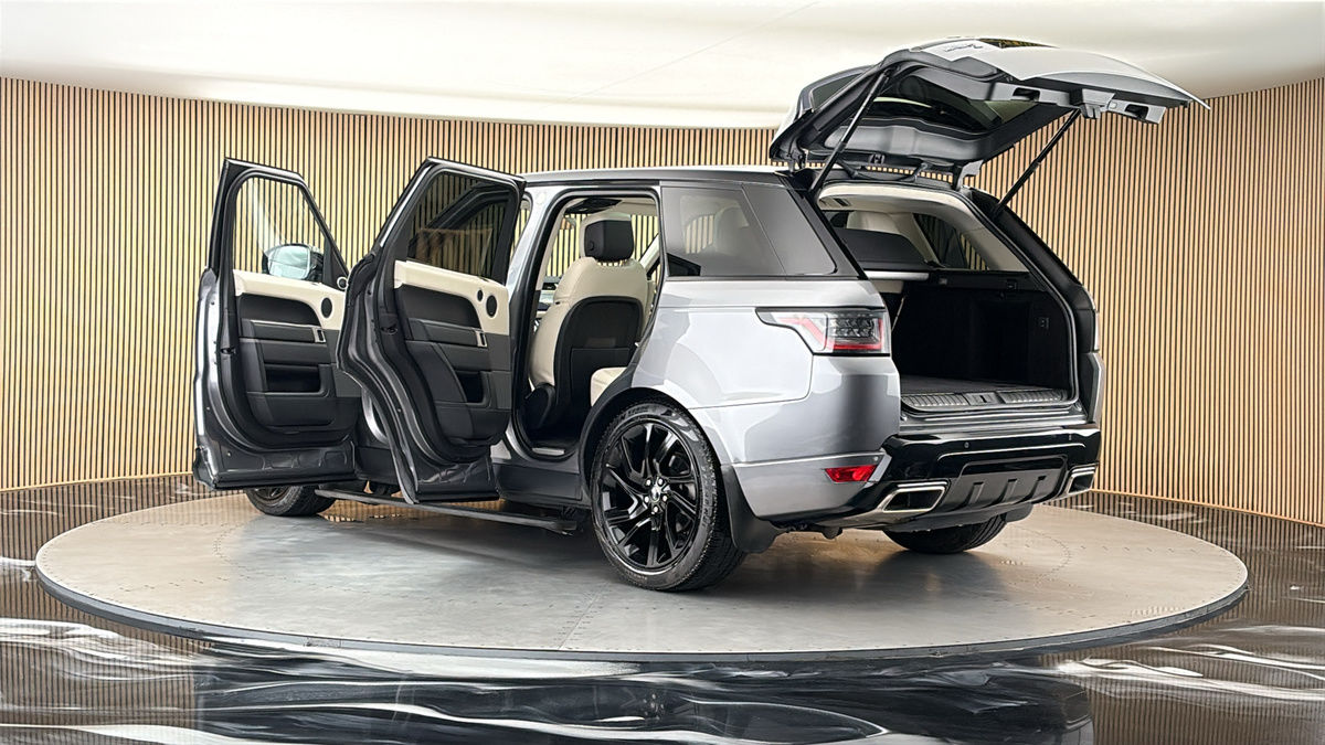 More views of Land Rover Range Rover Sport