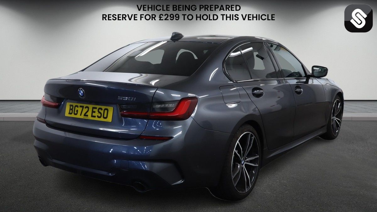 BMW 3 Series Image 4