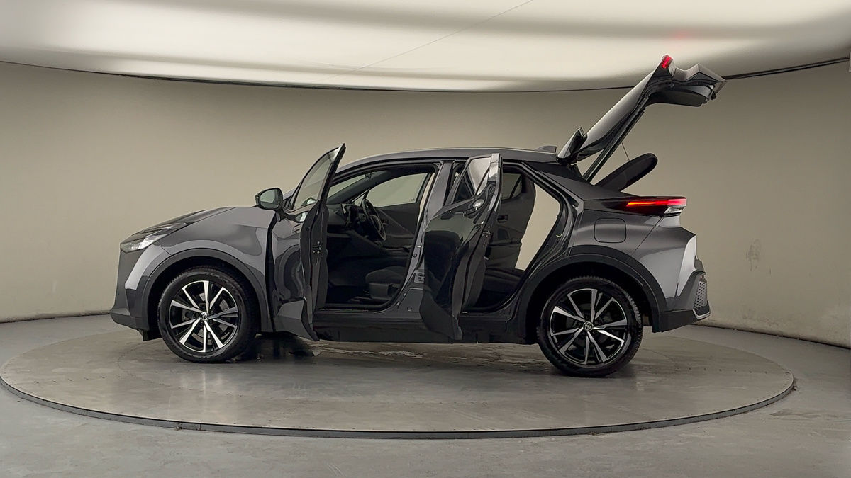 More views of Toyota C-HR