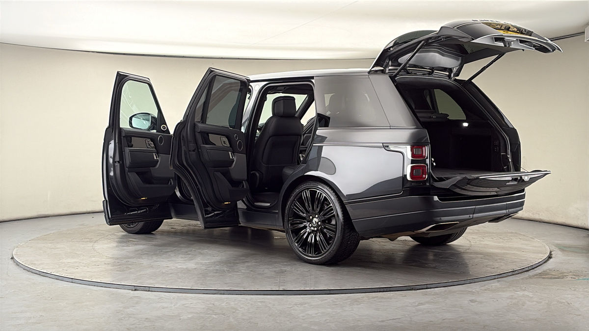 More views of Land Rover Range Rover
