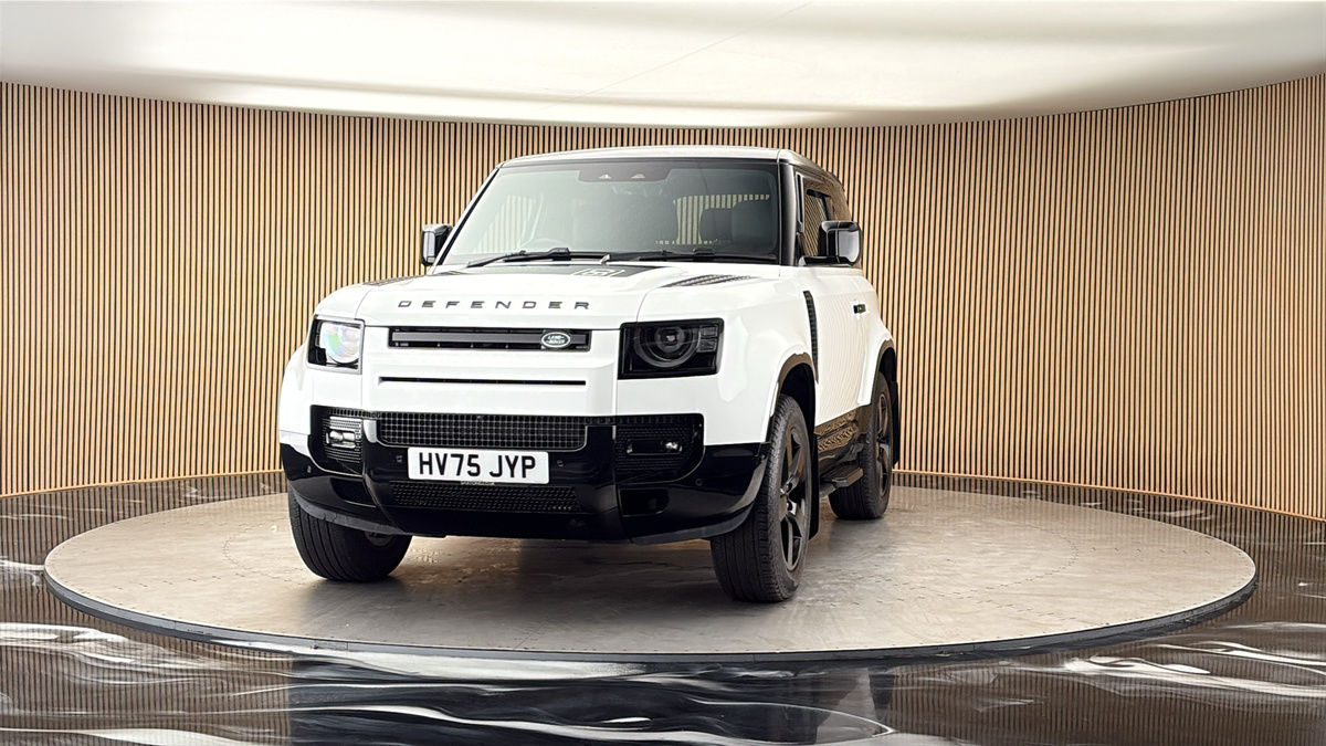 More views of Land Rover Defender 90