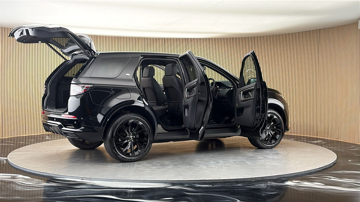 More views of Land Rover Discovery Sport