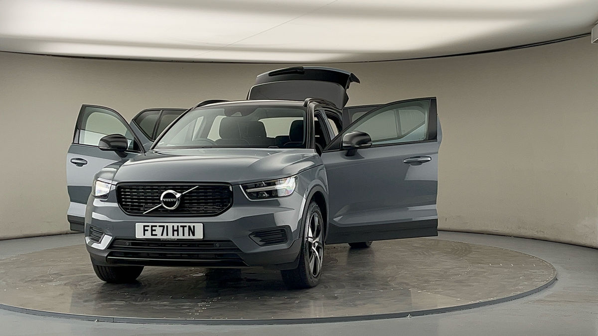 More views of Volvo XC40