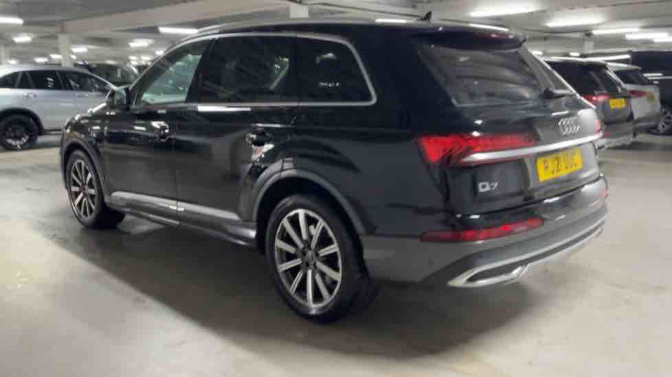 More views of Audi Q7