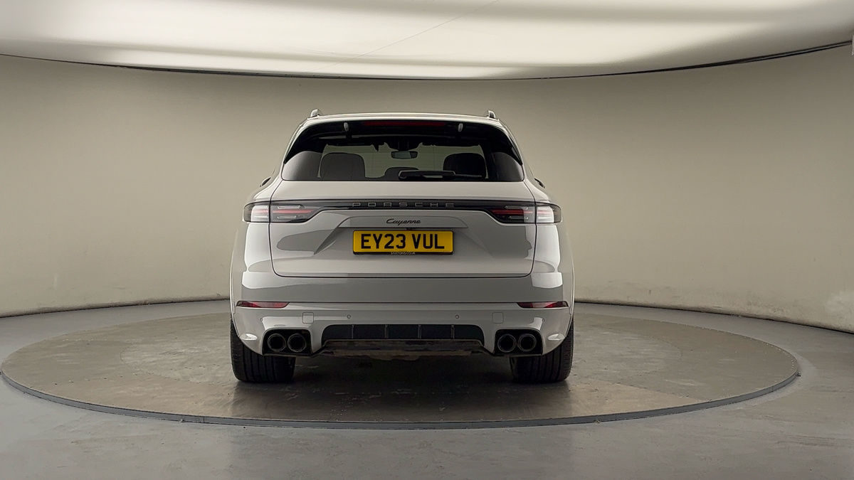 Porsche Cayenne Image 4
