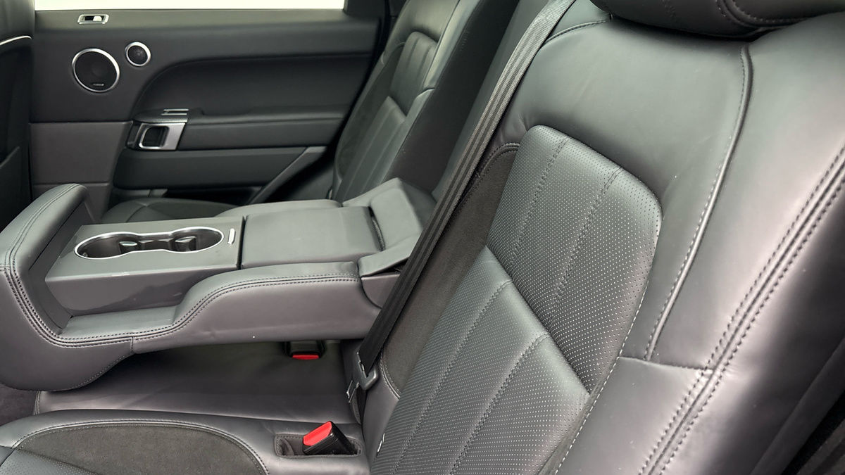 Land Rover Range Rover Sport Image 9