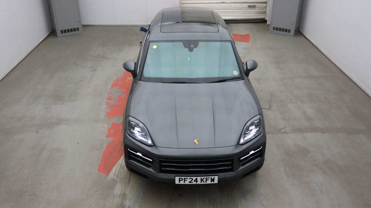 Porsche Cayenne Image 7