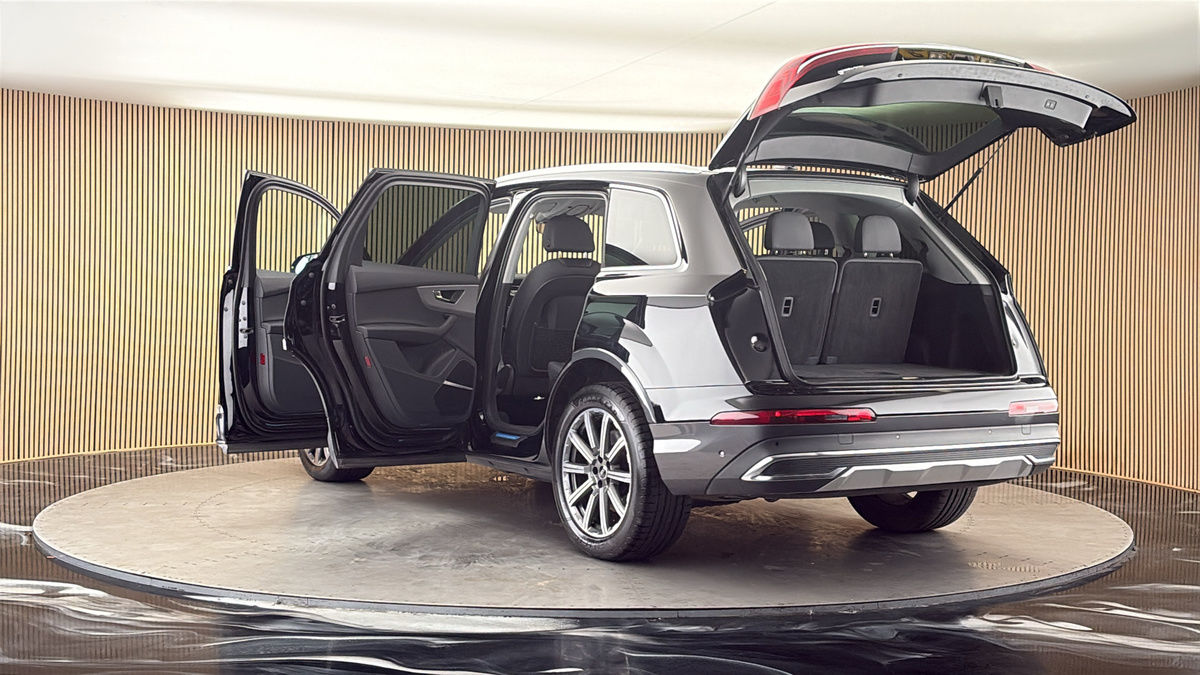 Audi Q7 Image 23