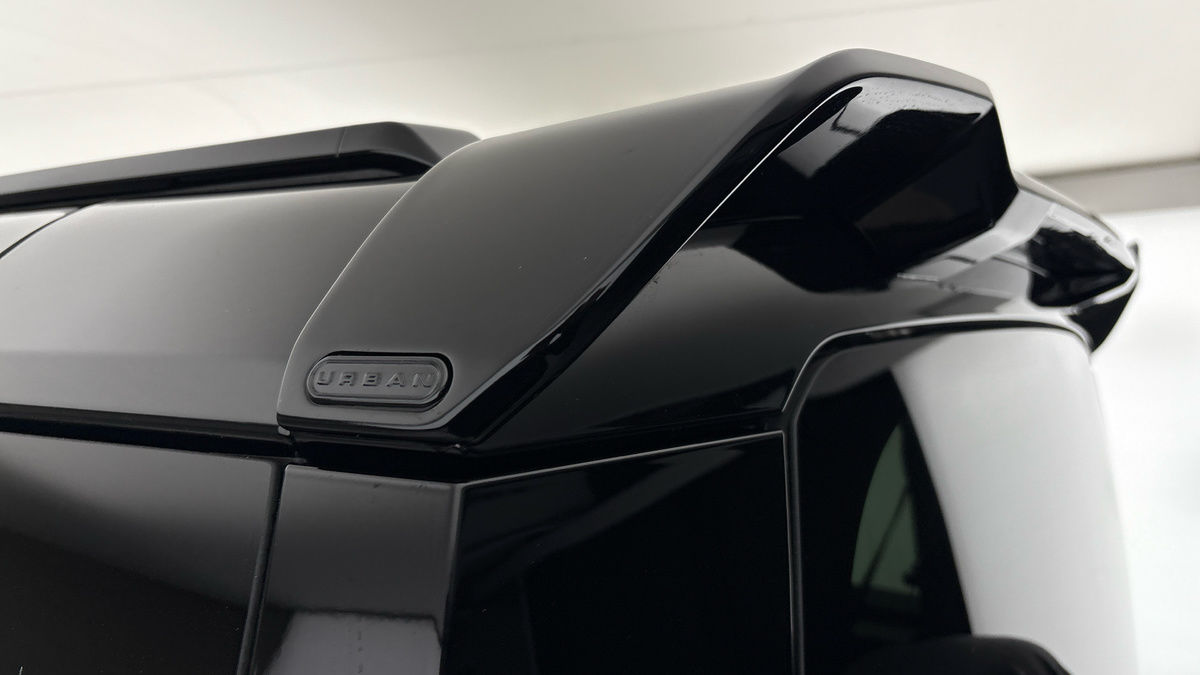 Land Rover Defender 110 Urban Image 30