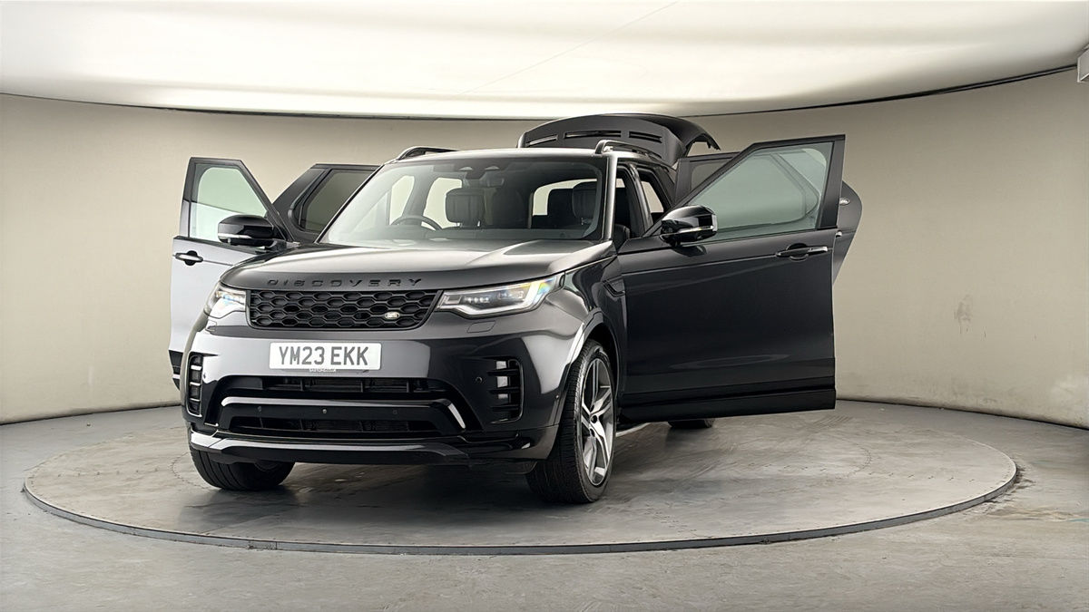 More views of Land Rover Discovery