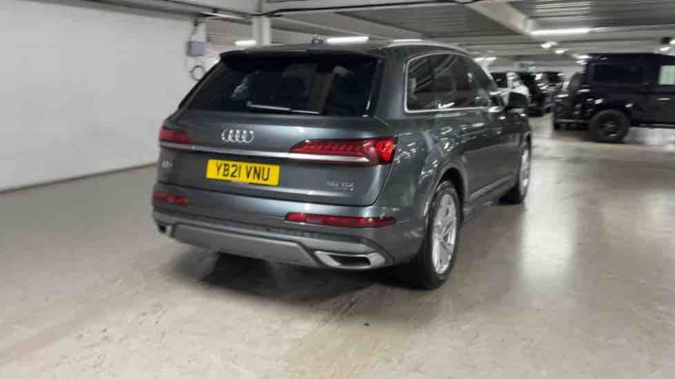 More views of Audi Q7