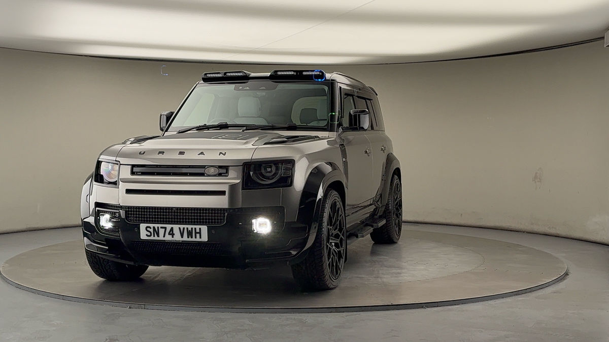 More views of Land Rover Defender 110