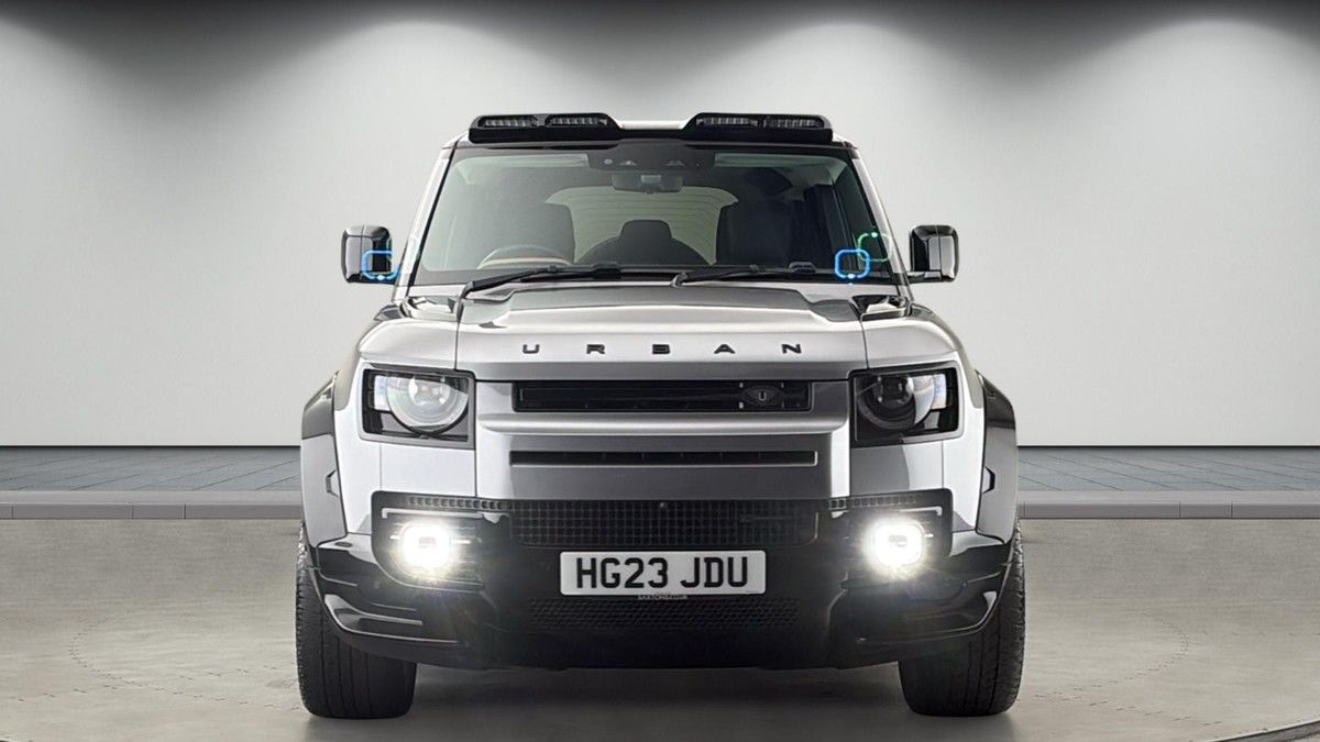 Land Rover Defender 110 Urban Image 3