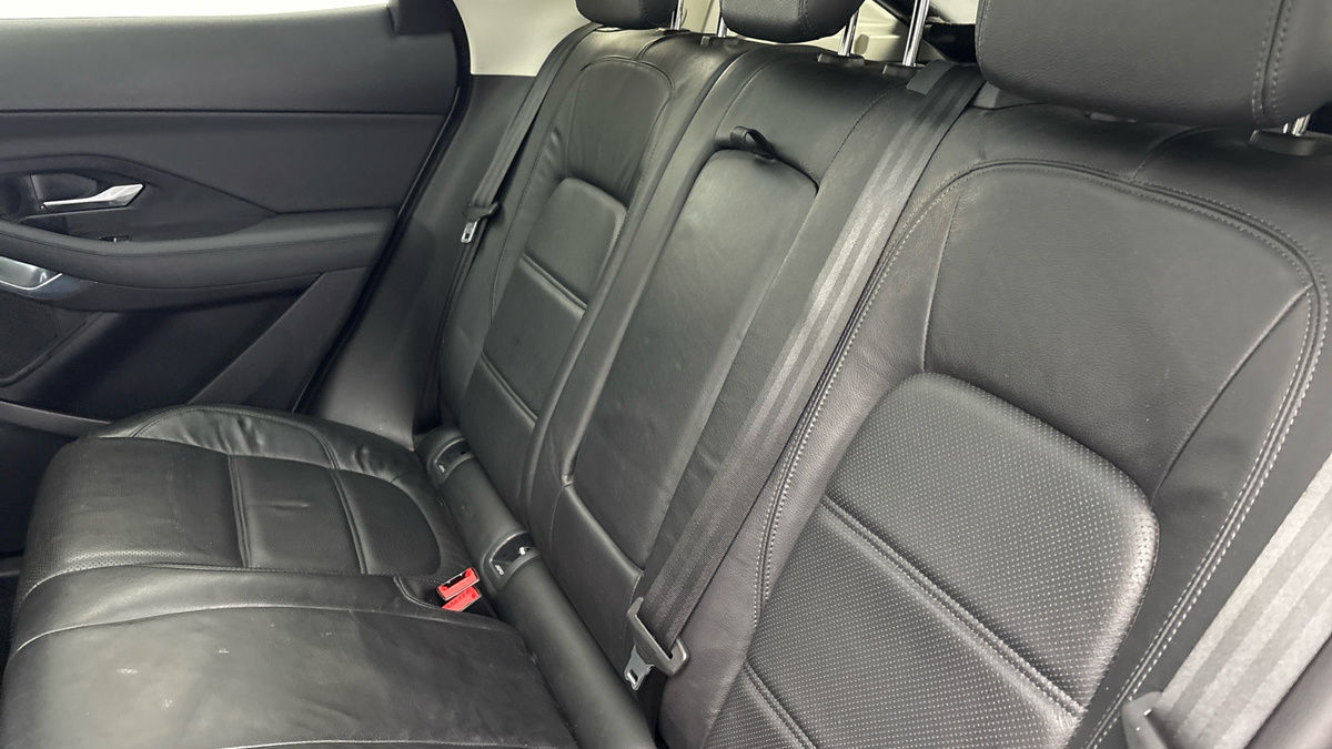 Jaguar E-PACE Image 8