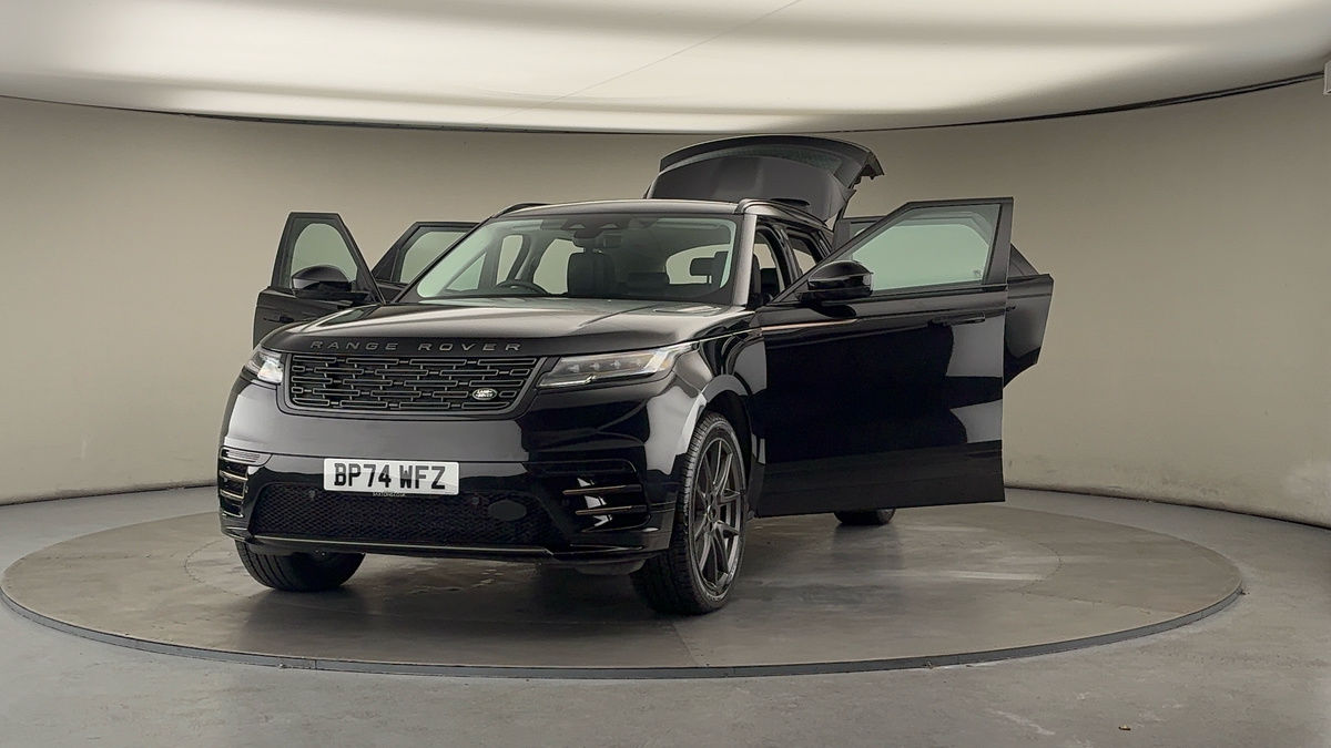 More views of Land Rover Range Rover Velar