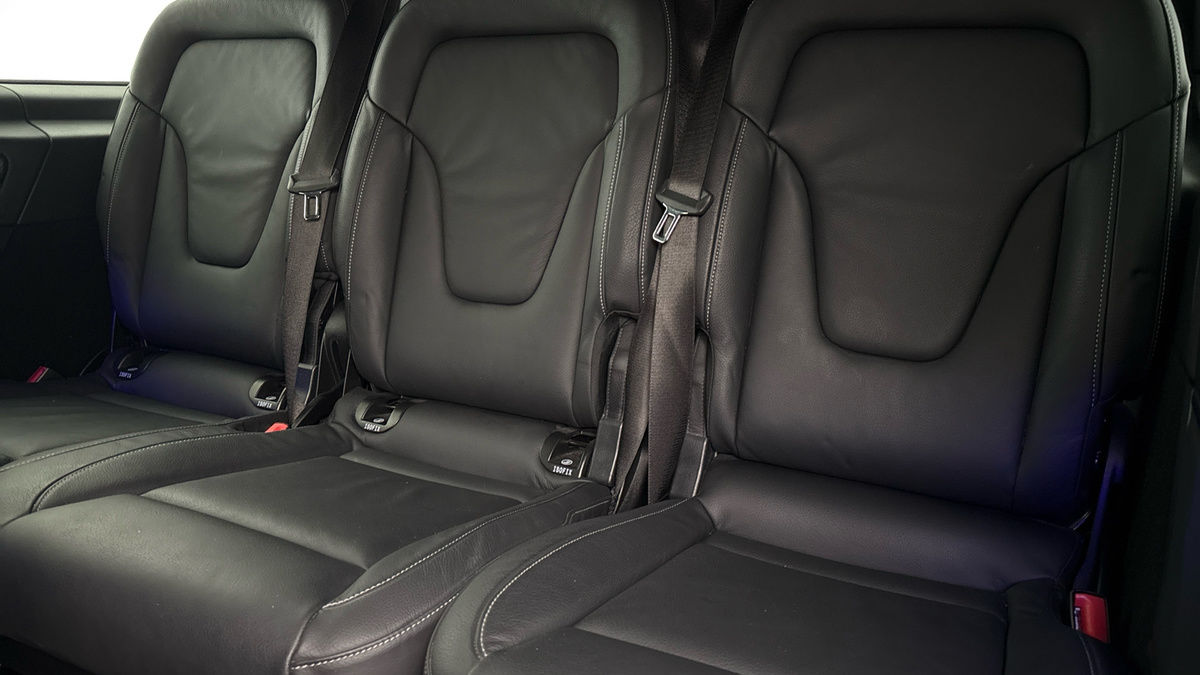 Mercedes-Benz V Class Image 9
