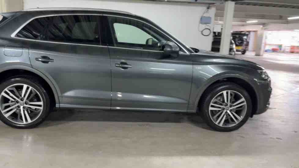 More views of Audi Q5