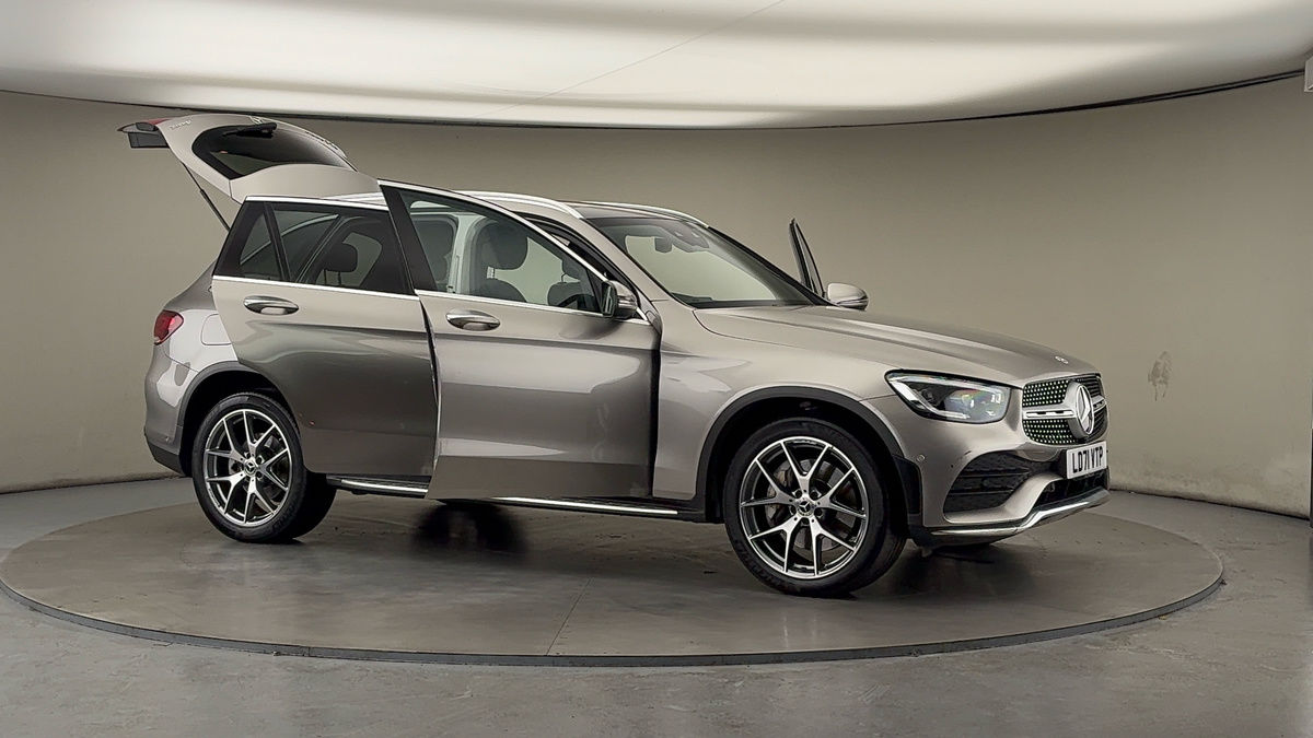 More views of Mercedes-Benz GLC