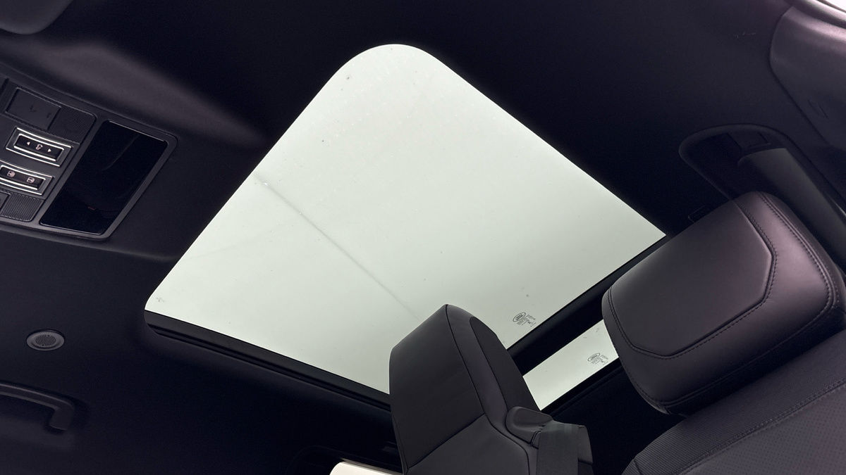 Land Rover Defender 90 Urban Image 6