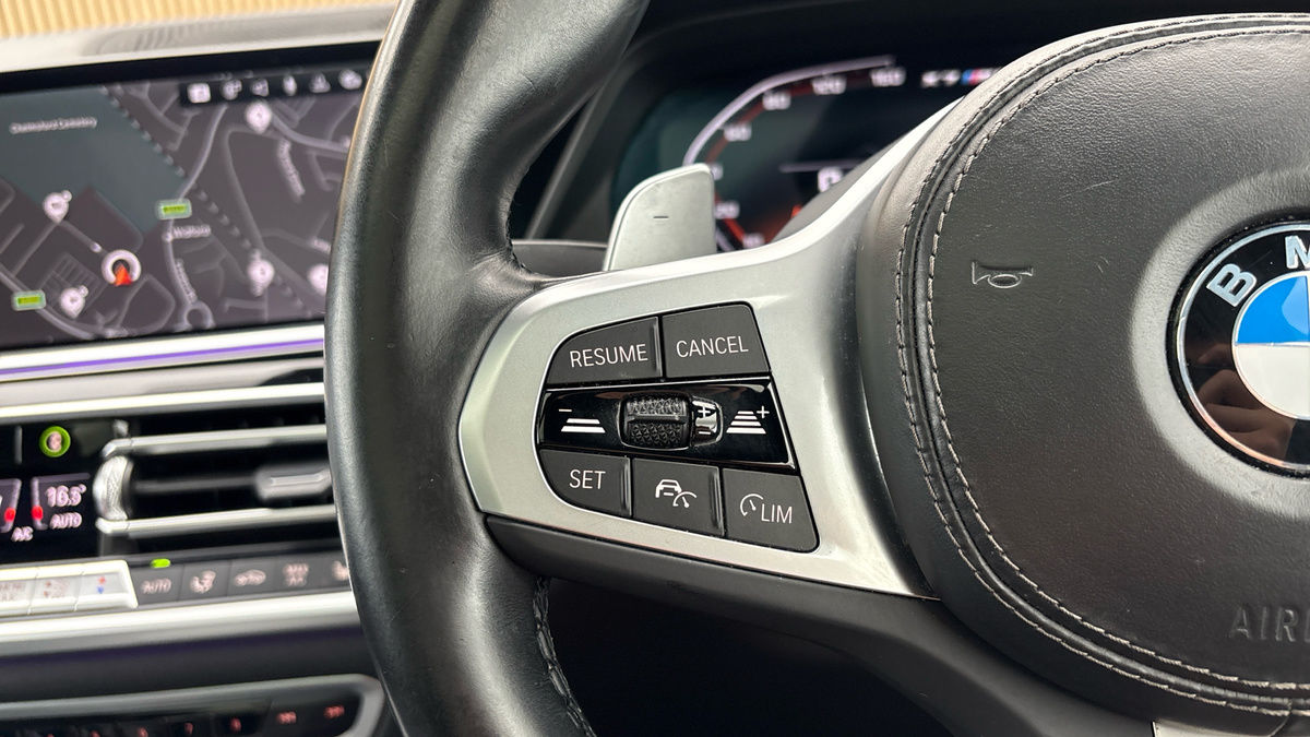 BMW X7 Image 13