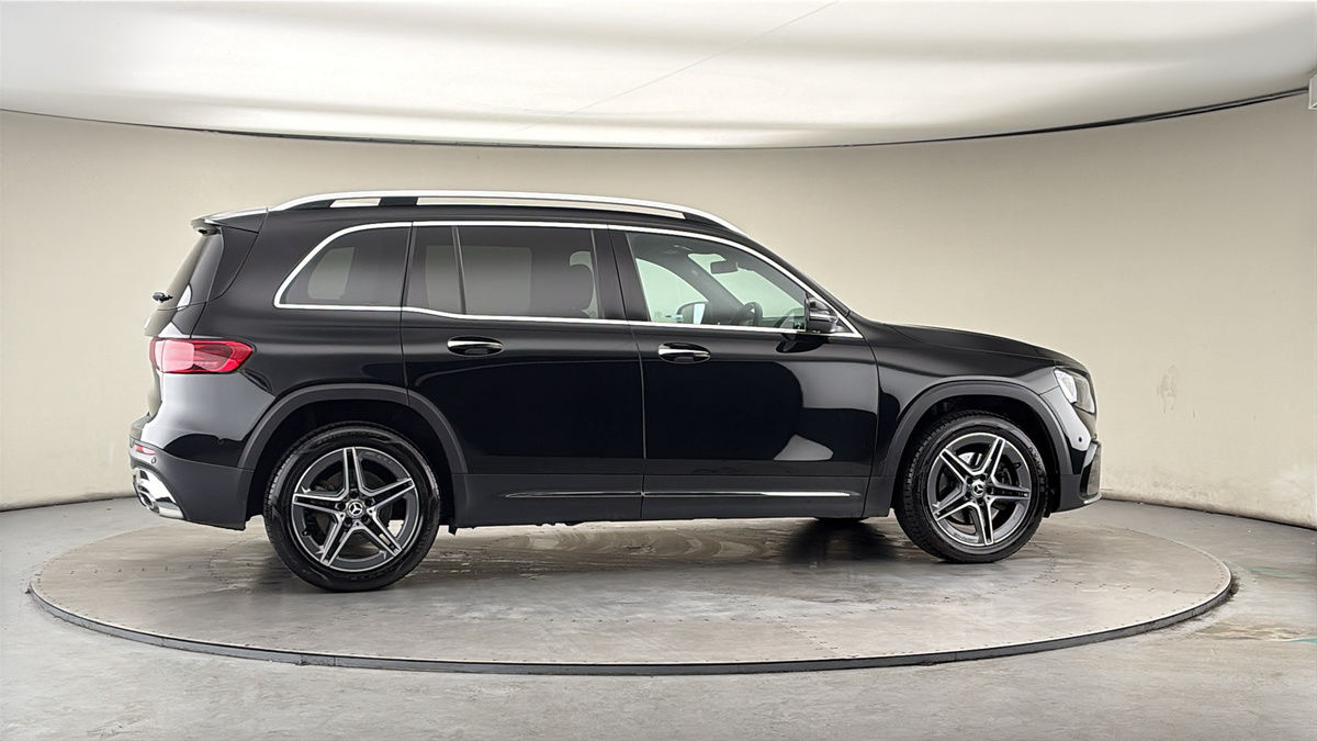 More views of Mercedes-Benz GLB