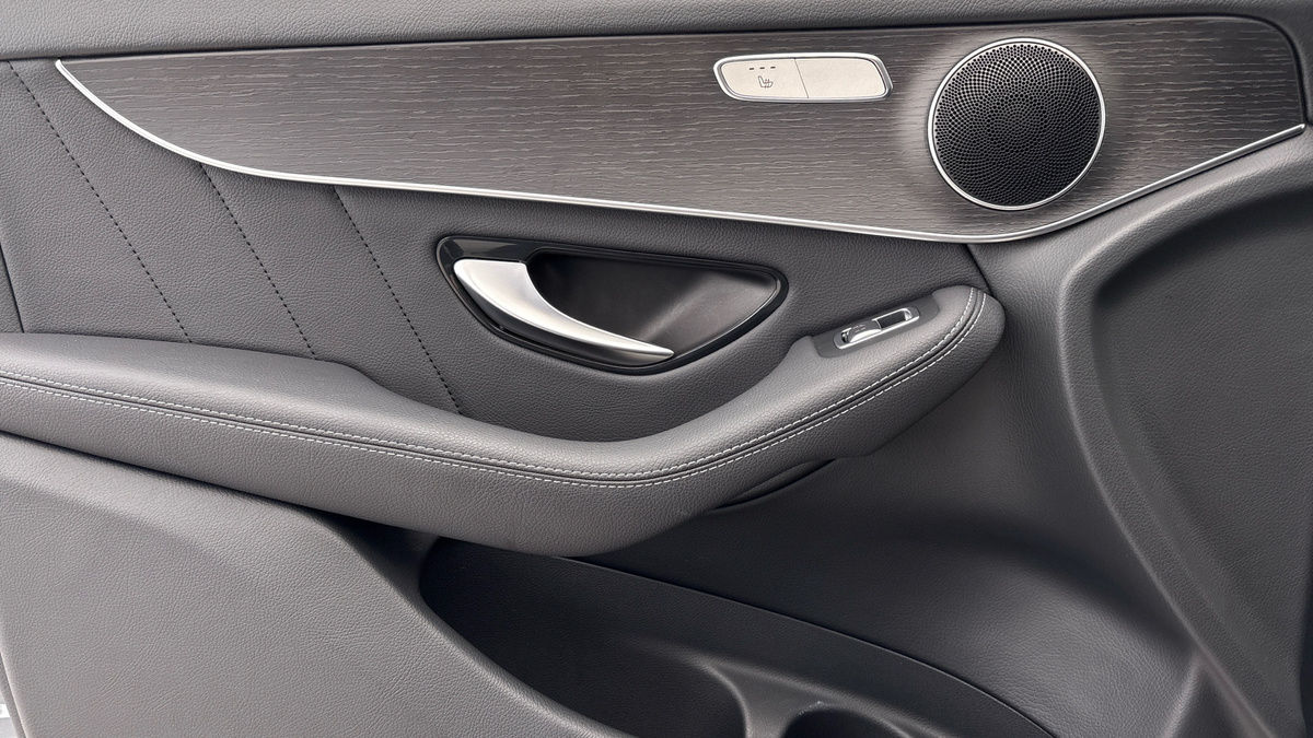 Mercedes-Benz GLC Image 19