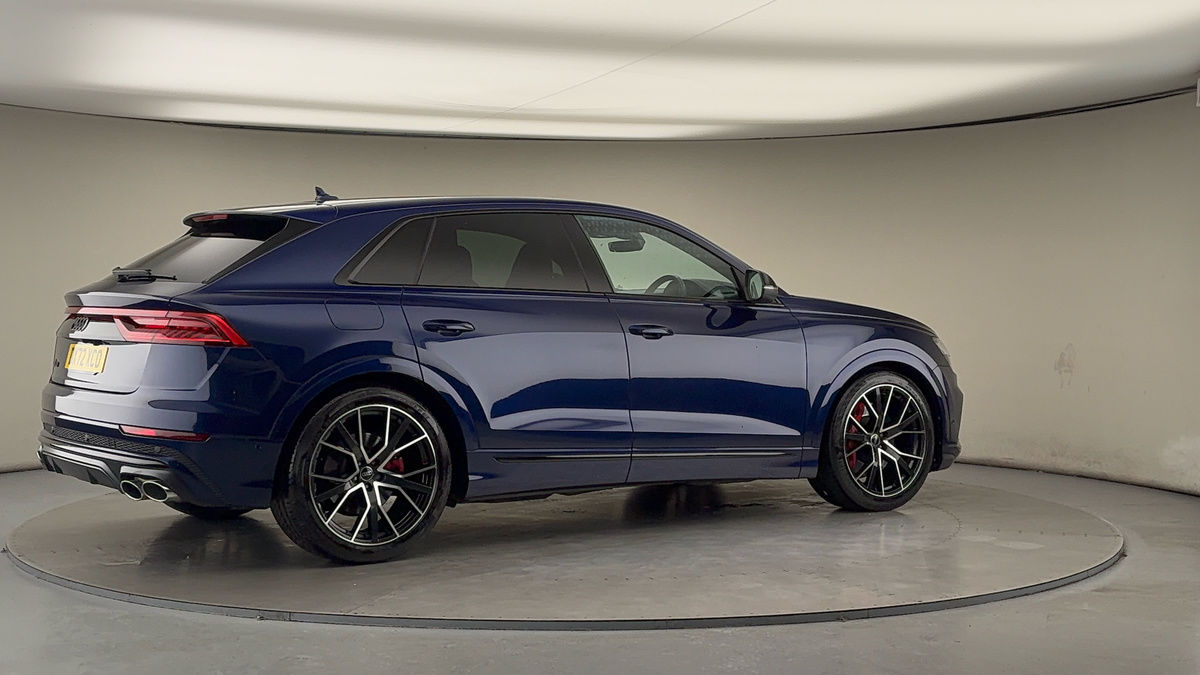 More views of Audi SQ8