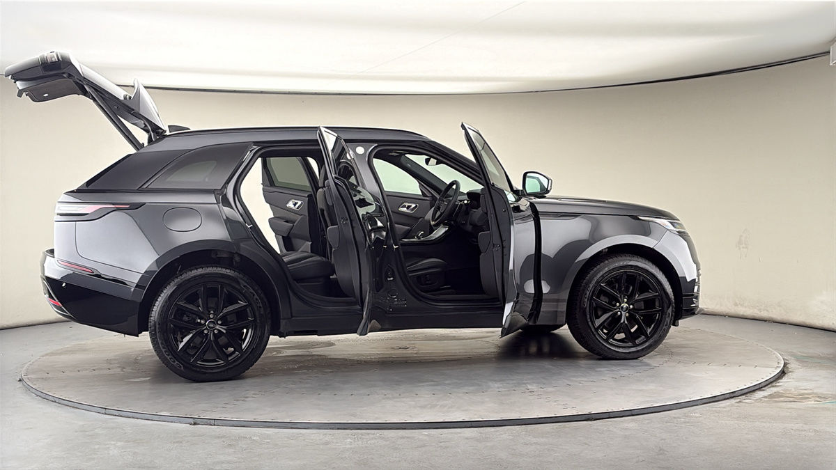 More views of Land Rover Range Rover Velar