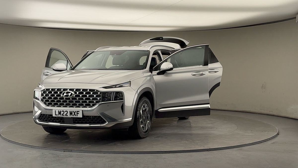 More views of Hyundai Santa Fe