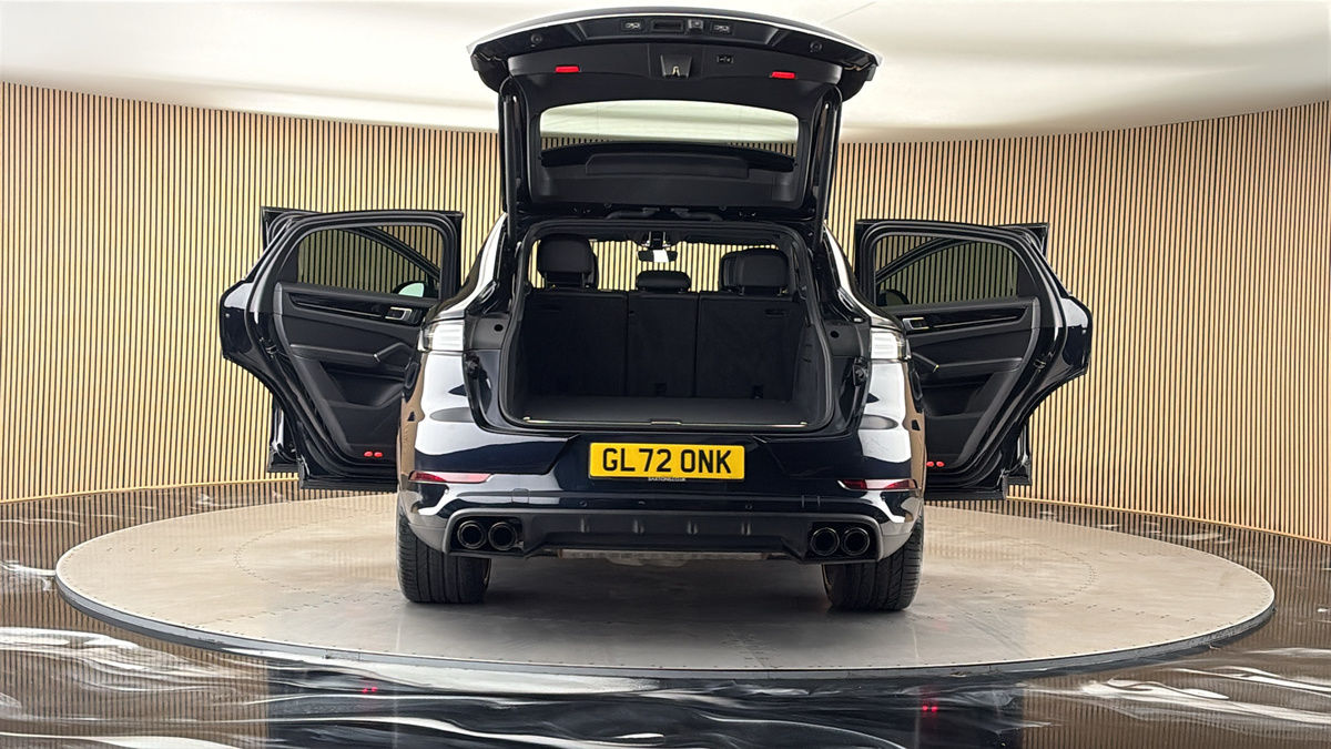 More views of Porsche Cayenne
