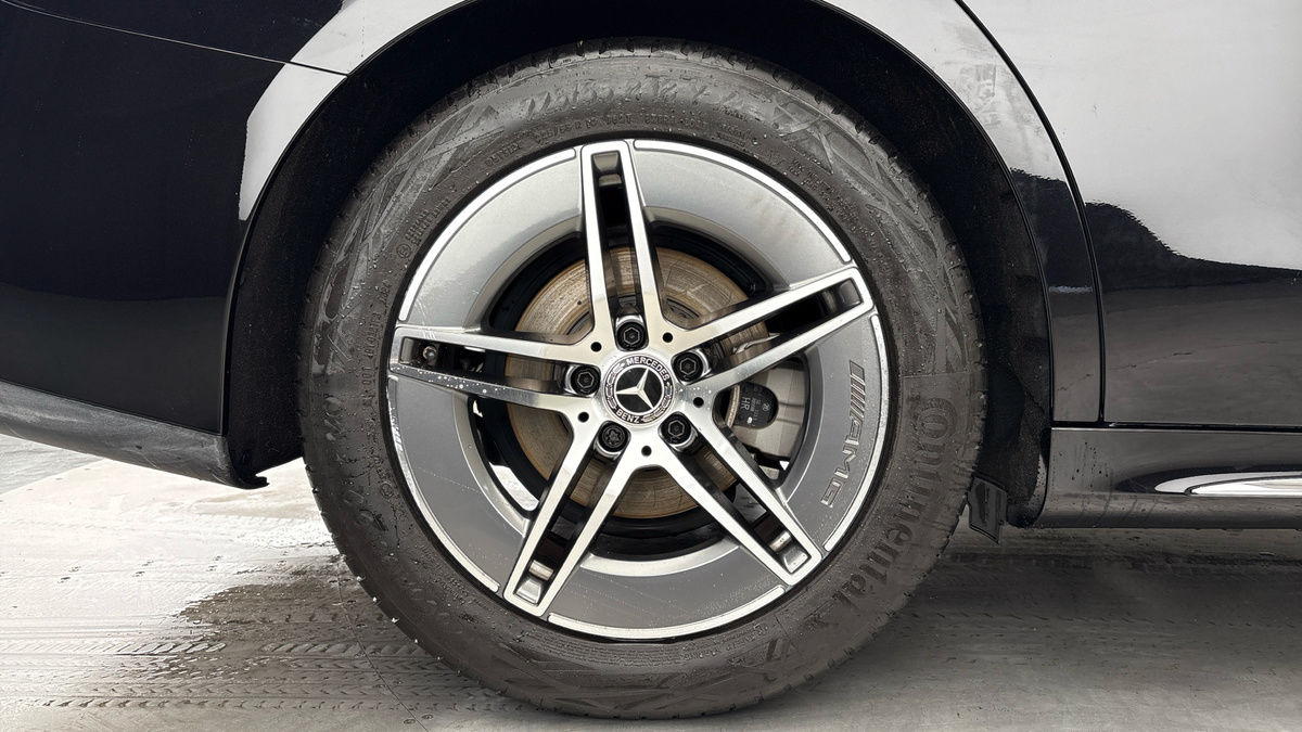 Mercedes-Benz E Class Image 10