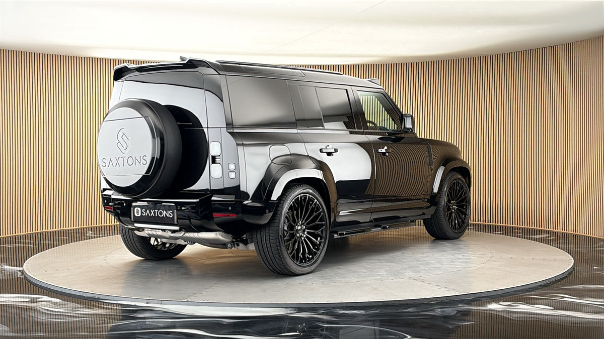 More views of Land Rover Defender 110