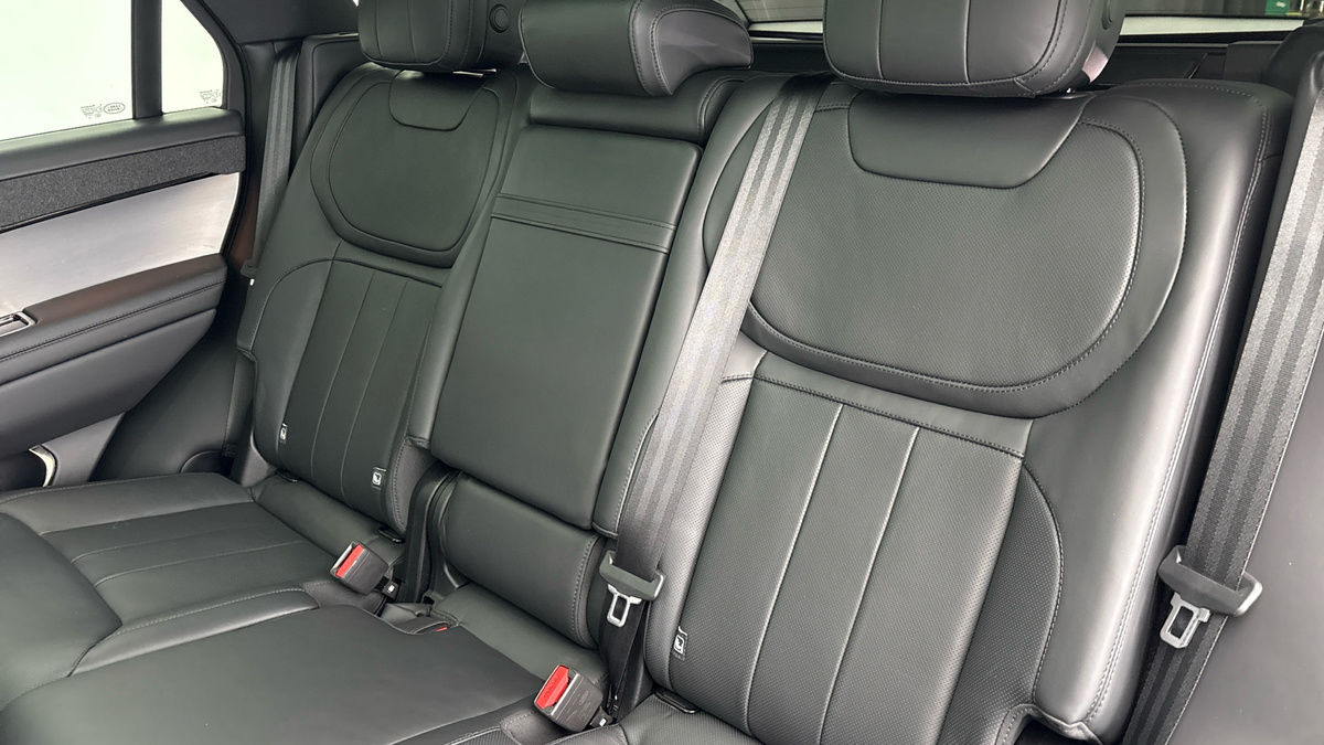 Land Rover Range Rover Sport Image 8