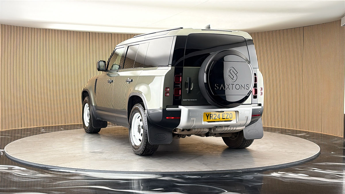More views of Land Rover Defender 110