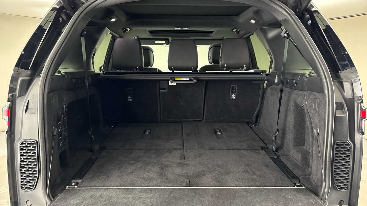 Land Rover Discovery Image 11