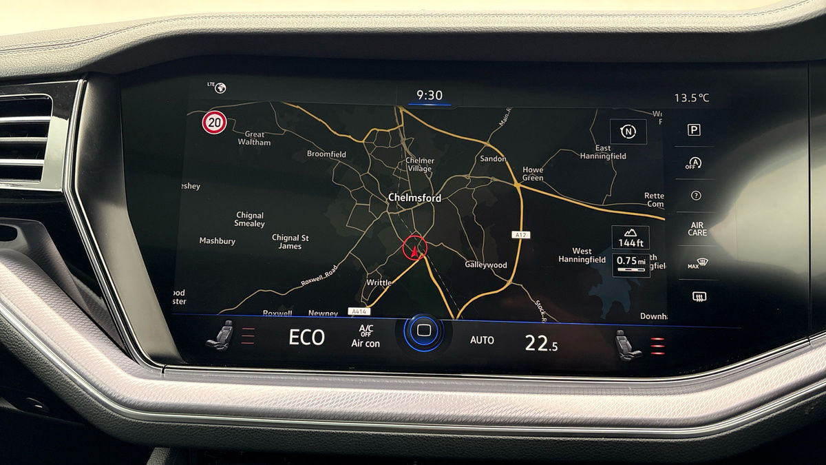 Volkswagen Touareg Image 17