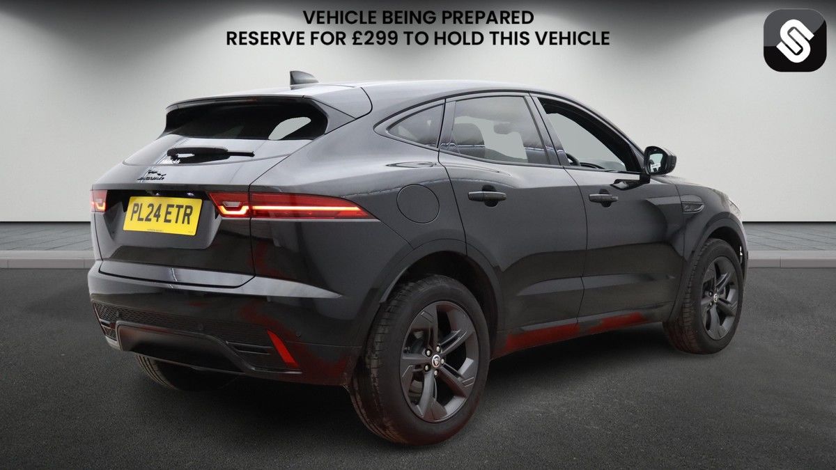 Jaguar E-PACE Image 4