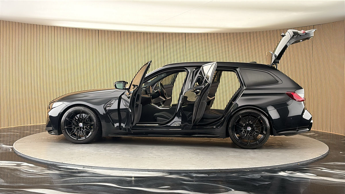 More views of BMW M3