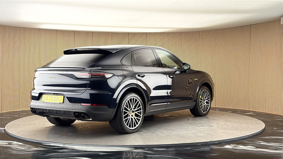 More views of Porsche Cayenne