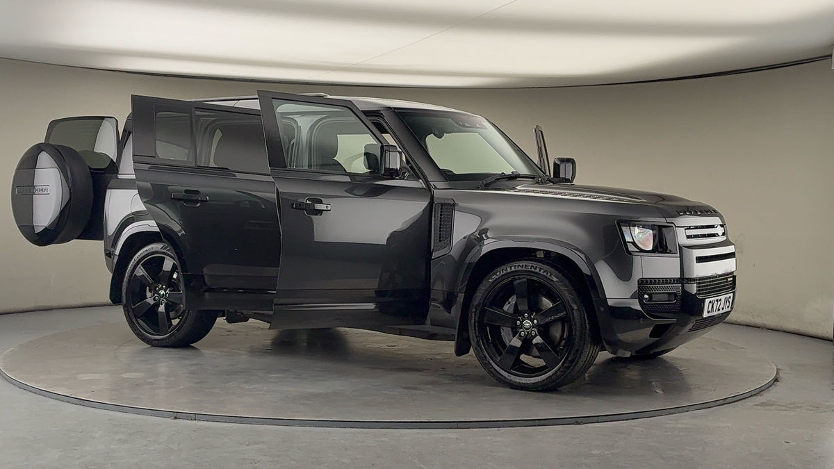 More views of Land Rover Defender 110