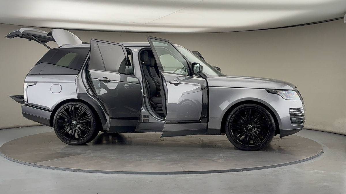 More views of Land Rover Range Rover