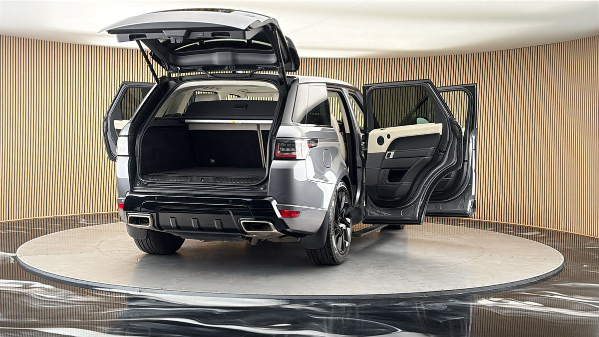 More views of Land Rover Range Rover Sport