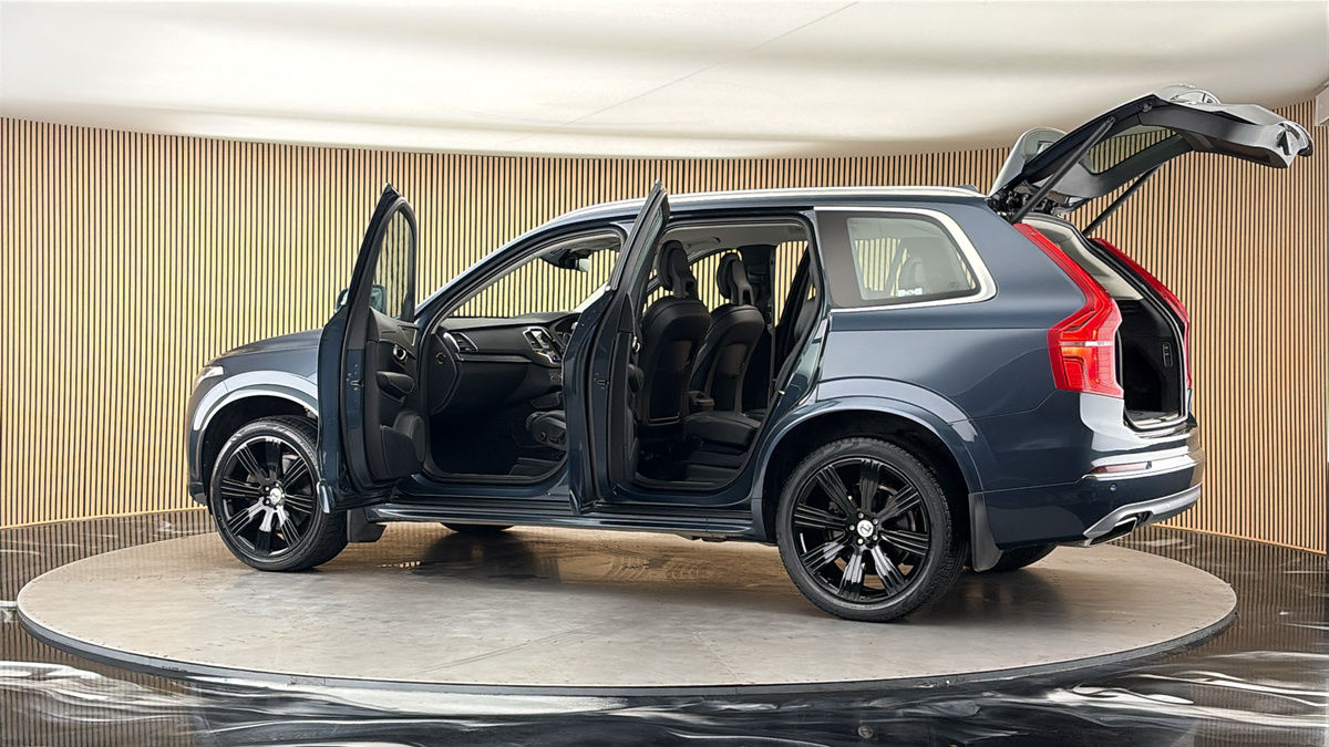 More views of Volvo XC90