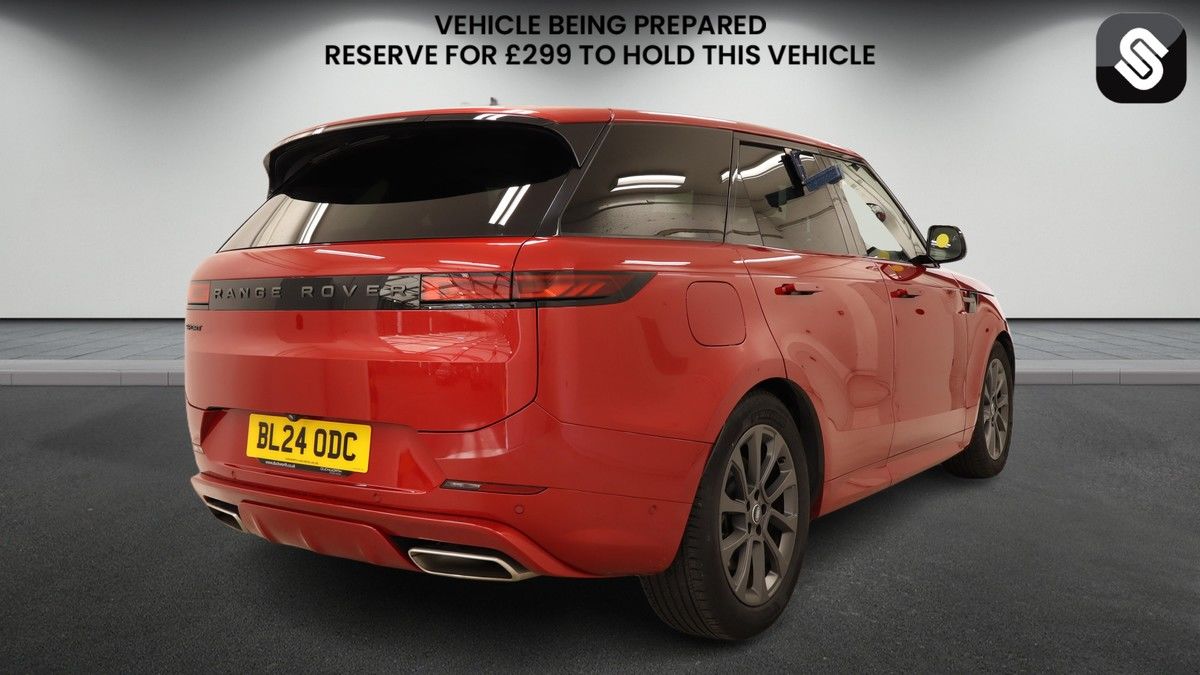 Land Rover Range Rover Sport Image 4