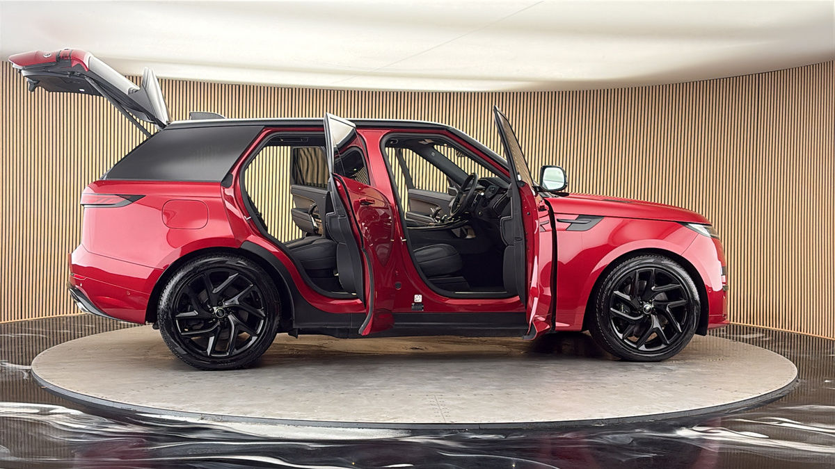 More views of Land Rover Range Rover Sport