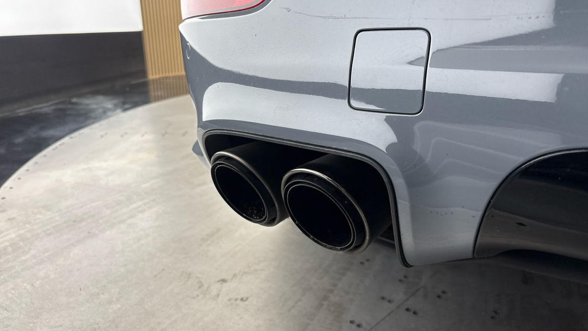 Porsche Cayenne Image 37