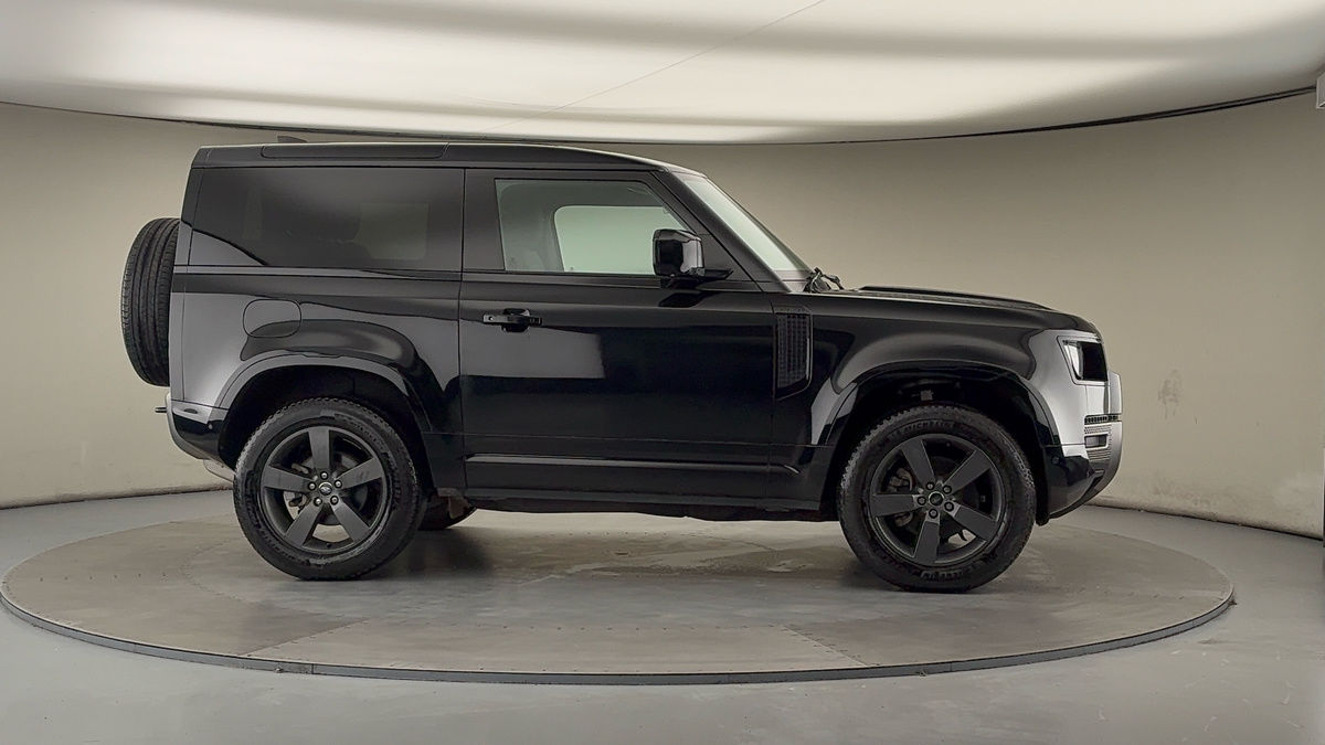 More views of Land Rover Defender 90