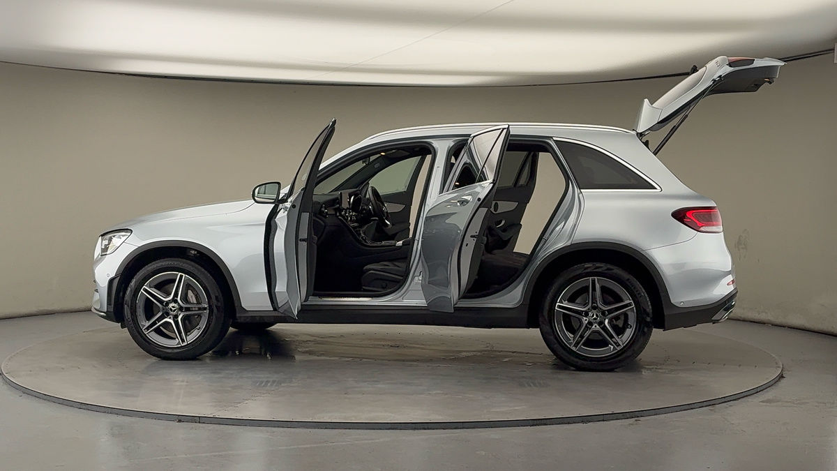 More views of Mercedes-Benz GLC